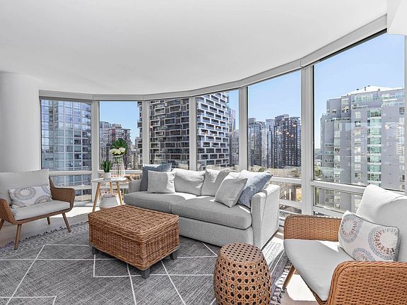 3rd image of 1902-1500 Hornby St #1902