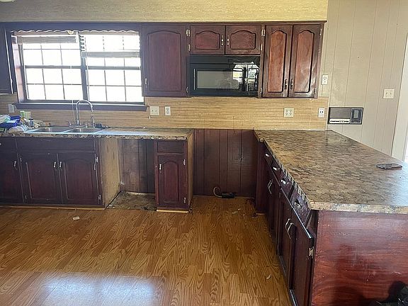 3rd image of 240 San Juan St