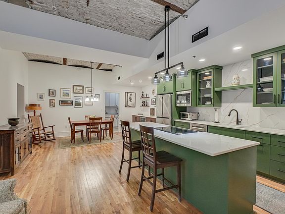 2nd image of 300 Wall St Unit 307