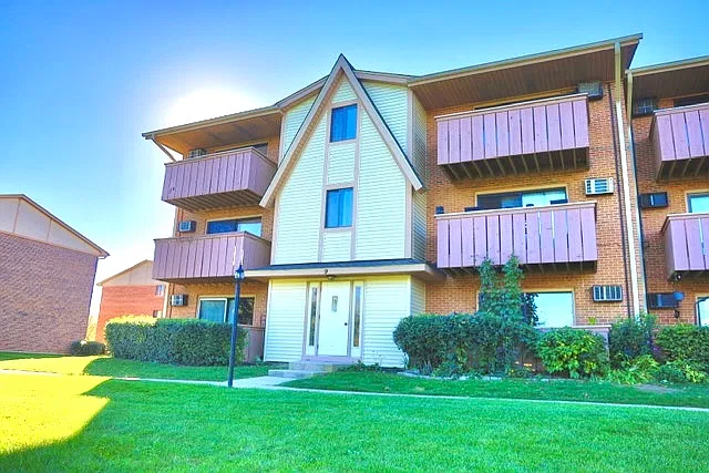 9 Cedar Ct #7