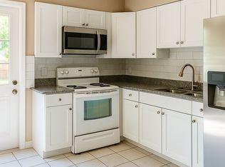 2804 52nd Avenue Dr W, Bradenton, FL 34207