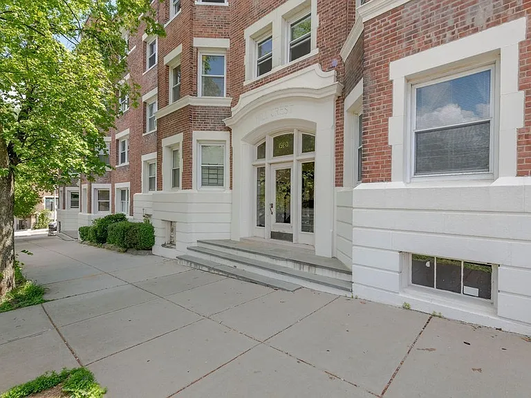 1500 Commonwealth Ave #2 — Photo 1