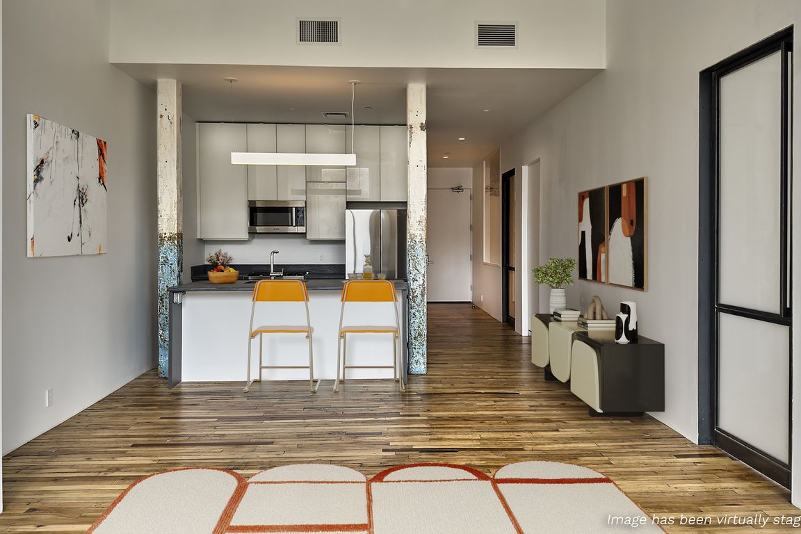 next background image