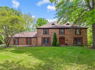 1524 Candish Ln, Chesterfield, MO