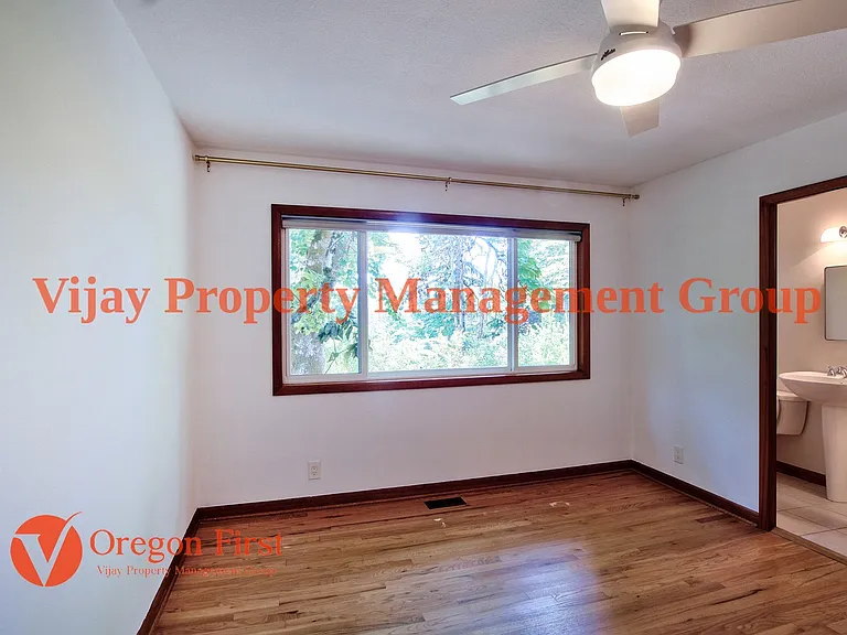 12274 NW Coleman Dr — Photo 20