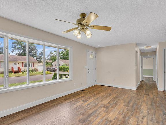5th image of 316 Pacific Ave