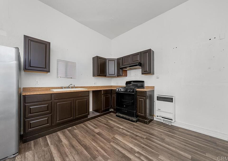 1st image of 356 Morehouse Pl