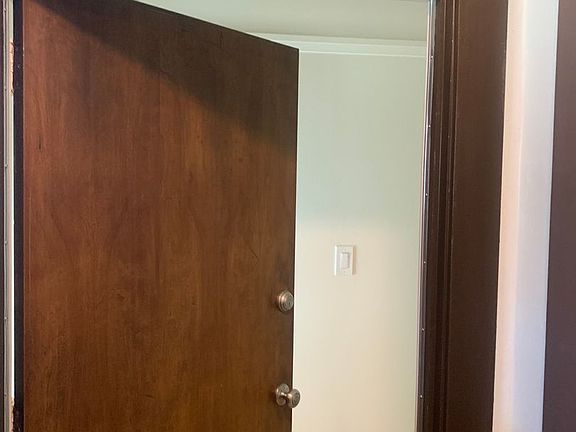 2nd image of 752 40th St APT 1
