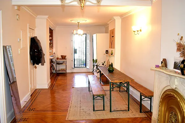 Rented by Lions Share Inc. | media 42