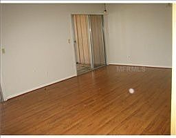 3rd image of 190 Hickory Woods Ct APT 7D