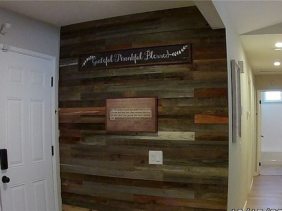 3rd image of 23180 Sonnet Dr