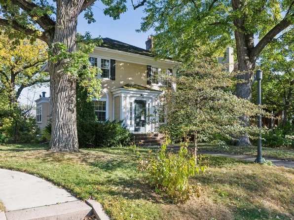 4221 Grimes Ave, Edina, MN 55416