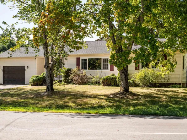 49 Perry Road, Hampden, ME 04444