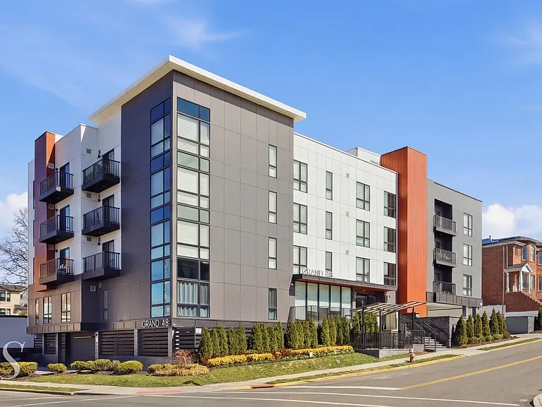 48 Grand Ave #205 — Photo 7