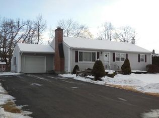 124 Plain St, Easthampton, MA 01027