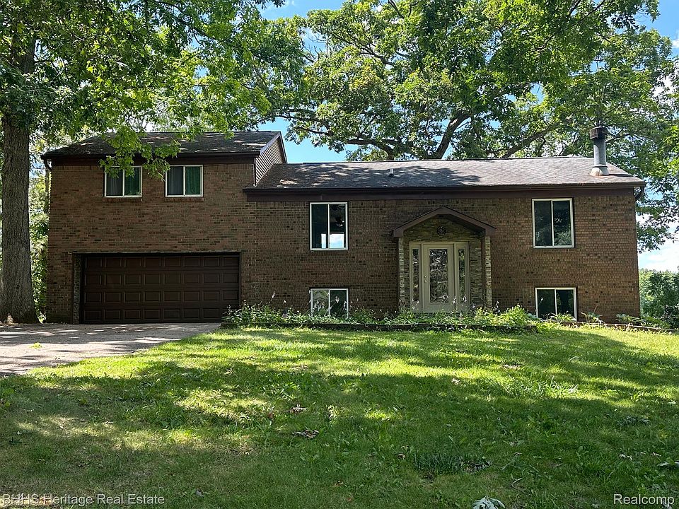 1st image of 260 W Peterson Dr