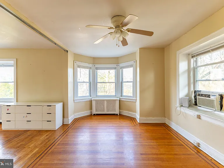 2216 Georges Ln — Photo 25