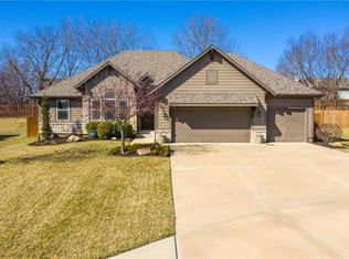 4914 Theden St, Shawnee, KS 66218