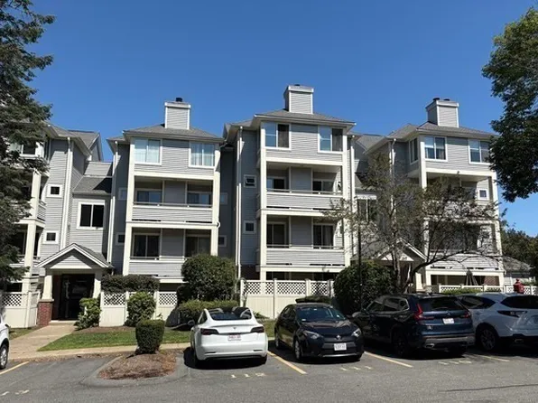 200 Falls Blvd Unit B305, Quincy, MA 02169