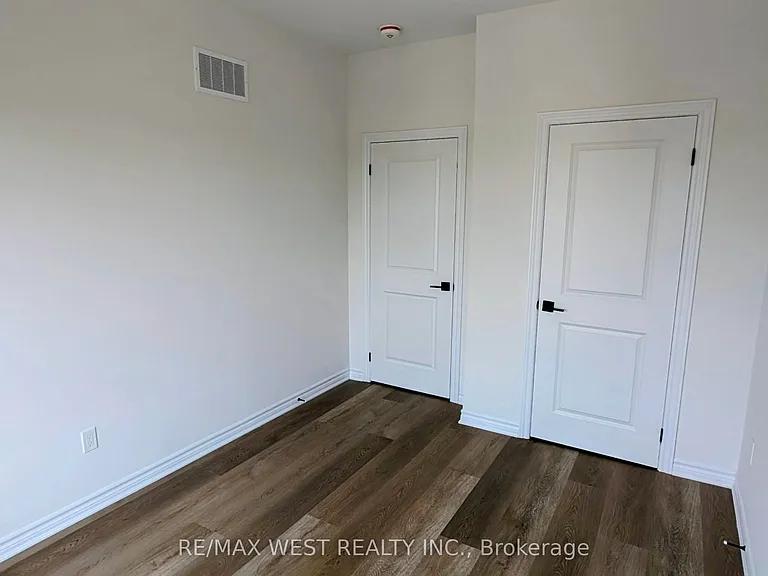 91 Inverary Cres — Photo 23