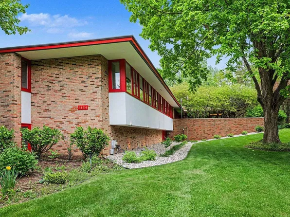 3124 Valley Dr, Midland, MI 48640