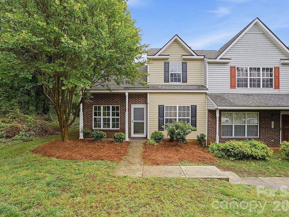 1st image of 7621 Petrea Ln