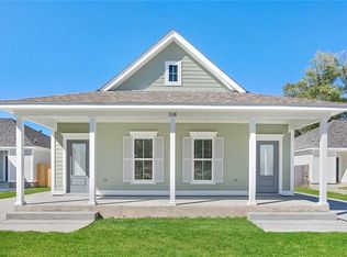 518 Main St #B, Belle Chasse, LA 70037