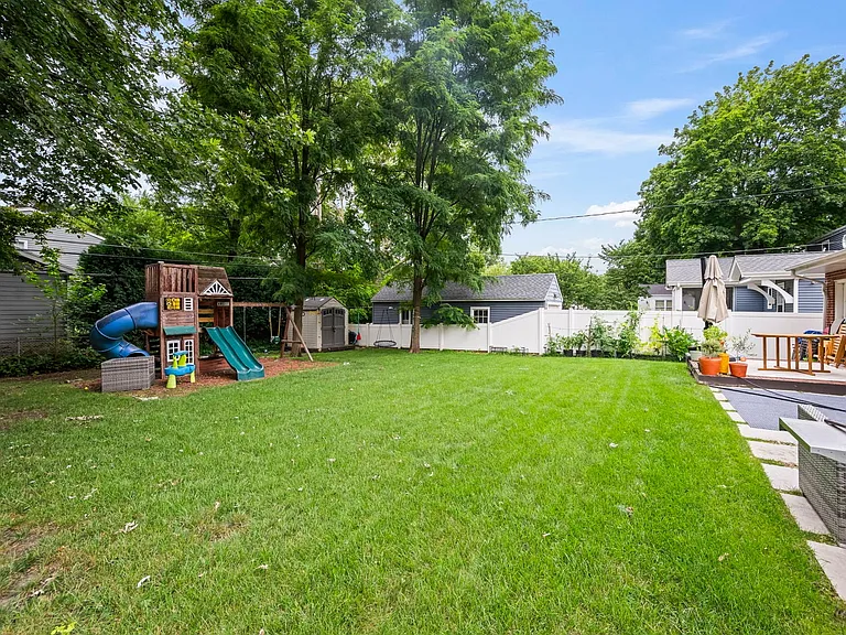 632 N Hickory Ave — Photo 28