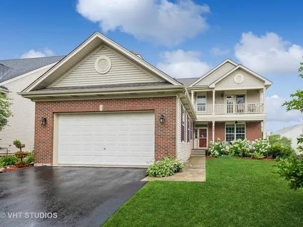 556 Shepherd Ln, Geneva, IL 60134