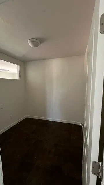 3 bed, 650 sqft, $2,200 — Photo 3
