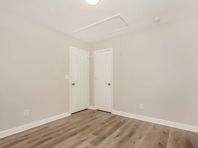 326 Kingville Dr — Photo 12