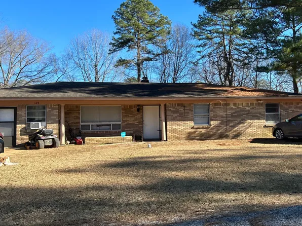 126 Moore Dr, Calhoun City, MS 38916