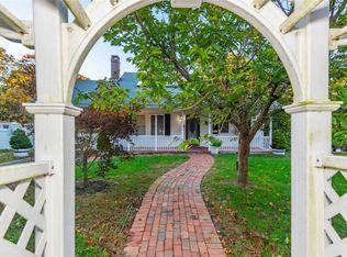 3 Laurel Ln, Shirley, NY 11967