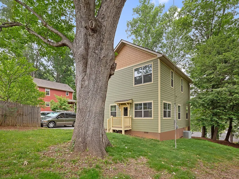 6 Thurland Ave — Photo 22