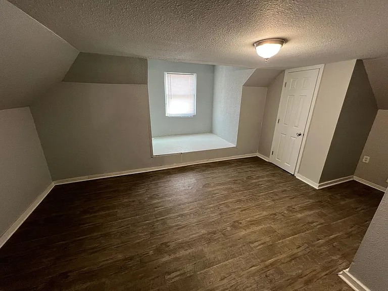 1529 Hiatt St — Photo 25