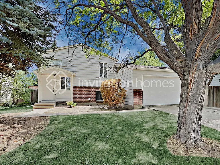 17032 E Wagontrail Pkwy — Photo 1