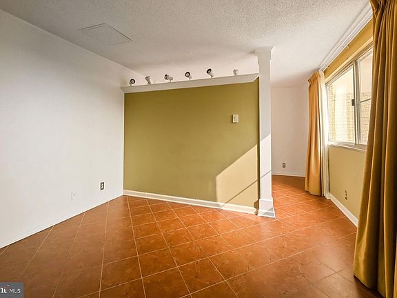 3rd image of 4515 Willard Ave APT 2420S