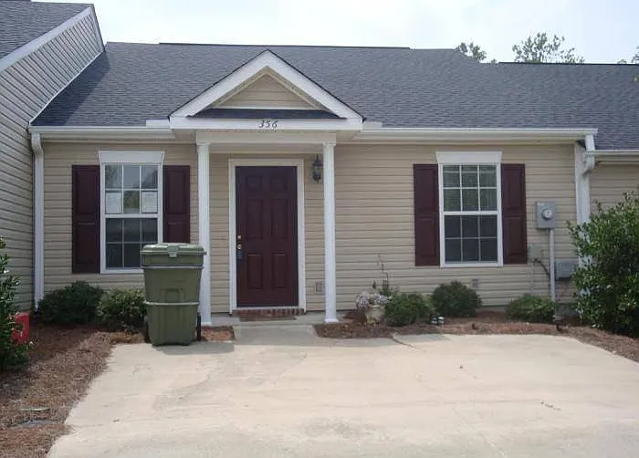356 Elders Pond Cir