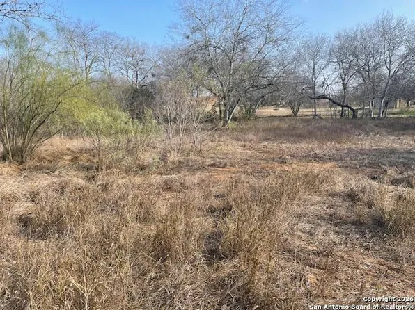 606 Cedar LOT 5,7,9, Jourdanton, TX 78026