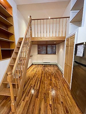 3rd image of 19 Orchard St APT 1A