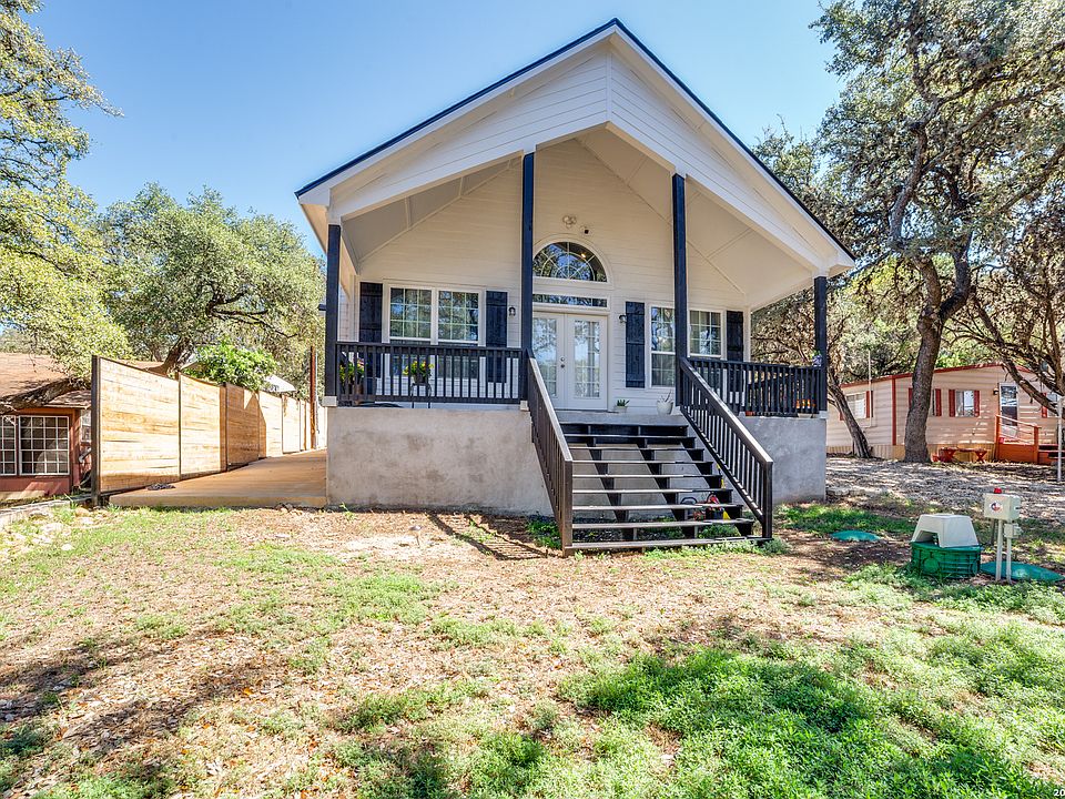 1st image of 1020 Pebble Beach Dr NW