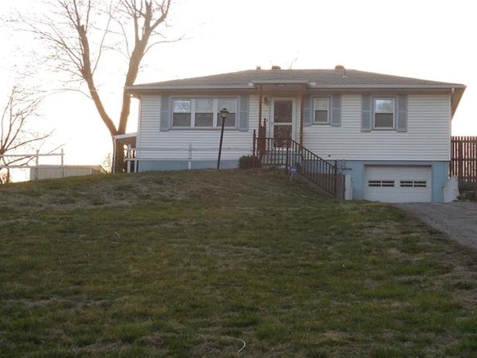 1st image of 1310 S 81st St