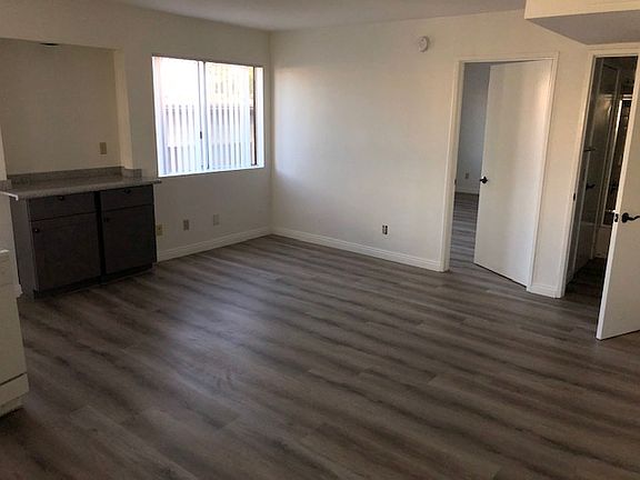 5th image of 1201 N Mansfield Ave APT 202