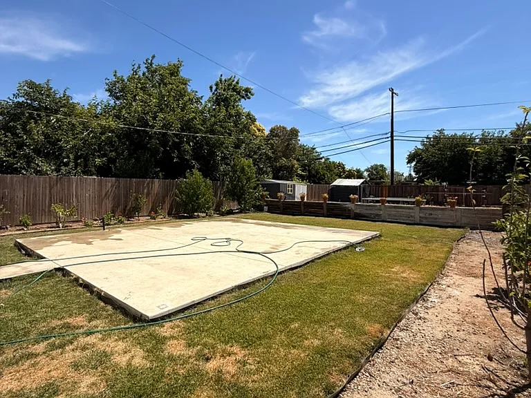 2114 Beachwood Dr — Photo 17