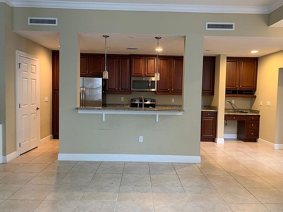 4th image of 1427 Lake Baldwin Ln APT B