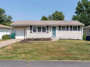 155 Sally Dr, Florissant, MO 63031