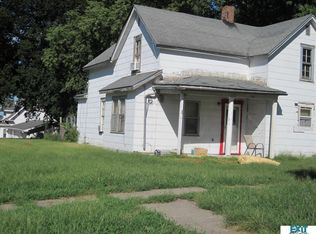 643 S Niphon St, West Point, NE 68788
