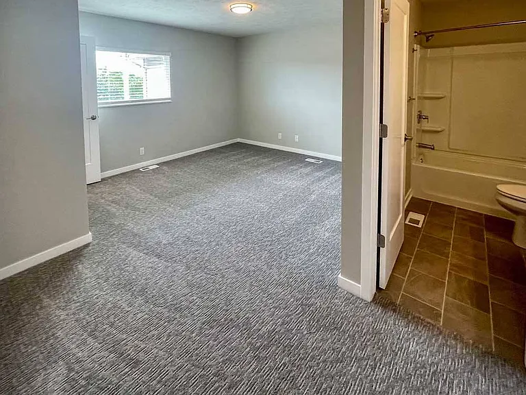 Highland View Apartments — Photo 86