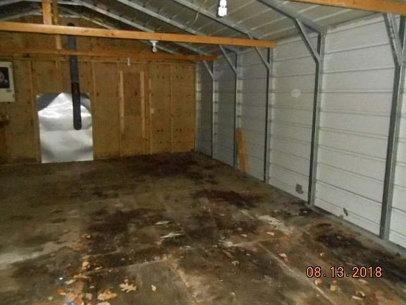 4th image of 544 Klappers Ln