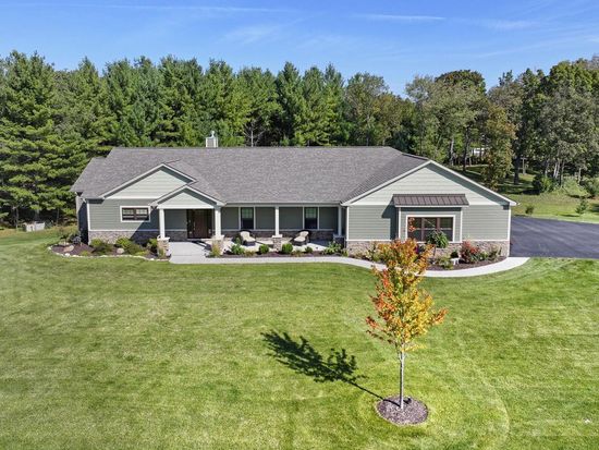 6844 Horseshoe TRAIL, Burlington, WI 53105